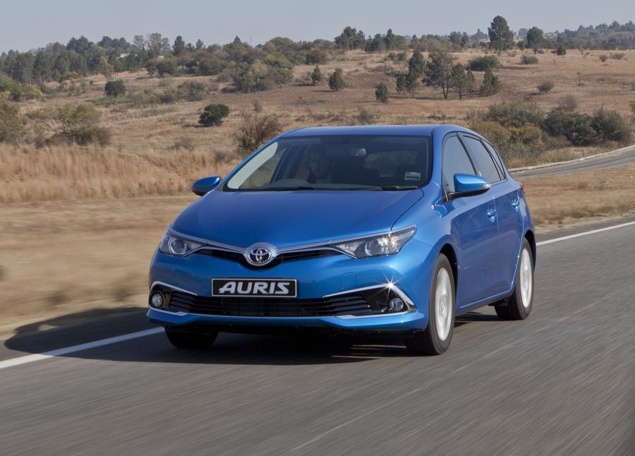  Toyota Auris 2015 года  (ZA) (фото 12 из 21)